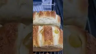 이 카페 밤식빵 맛집이네 하십니다^^ Chestnut bread
