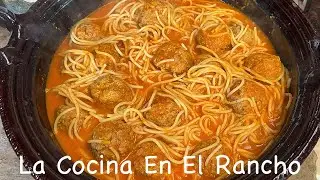 Comida Completa para Toda La Familia La Cocina En El Rancho