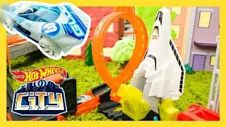 Course vers l'espace en danger ! 🌎🚀 | Il y a du nouveau | @HotWheelsFrance