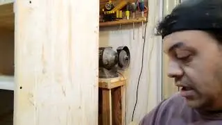 Proceso de desarme  de base de fenolico para reutilizarla como fondo de placard.