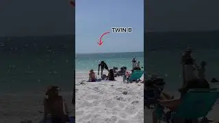 Twin Prank: SO FUNNY 😂 #twinsprank #shorts
