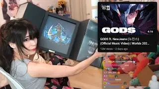 Emiru Opens Limited Edition League of Legends Worlds 23 Box + Reacts to 