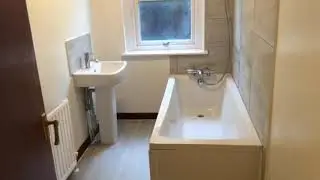Lot 102 - 12 Riverview Flats, London Road, Purfleet, Essex, RM19 1SL