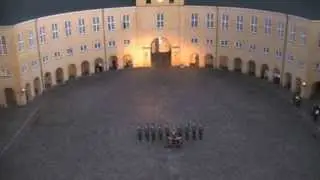 Gardehusarregimentets signalmarch. Frederiksbert Slot.