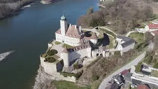 Schloss und Kloster Schönbühel