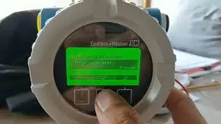Calibraci&oacute;n de cero en transmisor de presi&oacute;n diferencial Endress + Hauser PMD75D.