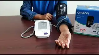 Tensimeter Digital Omron Type HEM-7156A