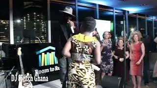 DJ Switch Ghana vs Wyclef Jean, Shakira and others live performance in New York City @ Room to Read