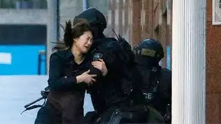 Sydney siege: hostages held in caf&eacute;