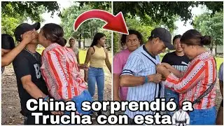 China con un gran beso le dio tremendo regalo a Trucha|chentia hoy lo deja durmiendo en la calle😱