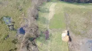 DJI Mini 4K See Wiese Erdmulde