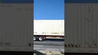 JB Hunt Intermodal Freightliner Truck In Barstow Ca! #shorts #bigbossrailfanner #truck #highdesert