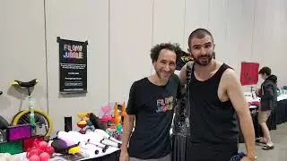 #Juggling #ija  #flowarts  www.flowjuggle.com