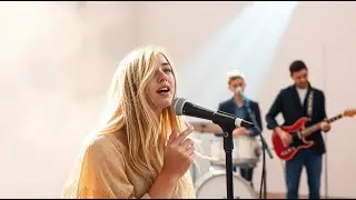 Zara Lune - Daylight (Official Music Video)