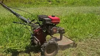 Tratorito Branco 6.5cv com roçadeira frontal Maquina Fort RF500