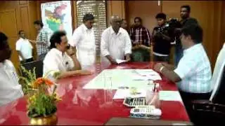 M K Stalin meet Thiruvarur Dist Collector