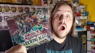 KONAMI'S AMAZING SET NEW IS HERE!!! OPENING NEW DARKWING BLAST BOOSTER BOX!!!