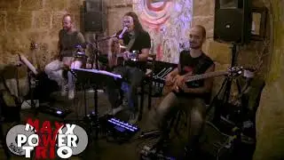 Maxxpower Band (Acoustic Trio) Crazy little thing called love