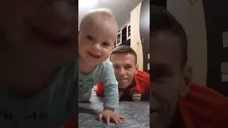 Мала вполювала камеру :) #anito4ka #SuperTato #funny #toddleractivities