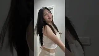 Marine มารีน กชพร | BNK48 | Team BIII