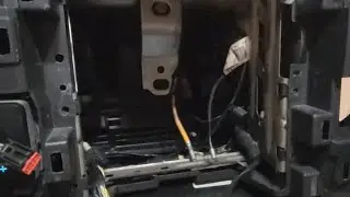 2013 Ford F150 Sirius XM ant Failure - Take To Professional