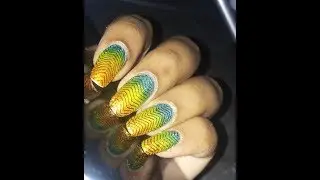 chevron nail art/chevron nails/Chevron Nail Design on Glittery background/BeautyBeam86