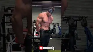 Logan Franklin Bodybuilder Posing