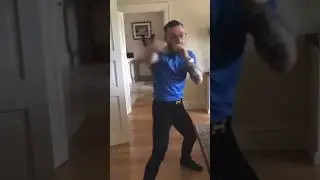 Conor Mcgregor&rsquo;s iconic jab, slip and uppercut video😂 #boxing #conormcgregor #subscribe #gaming