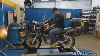LR Motos - Suzuki GSR 150 Preta - 1184 No Simulador de Velocidade