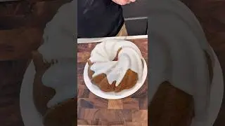 An orange bundt cake that&rsquo;ll make you so happy