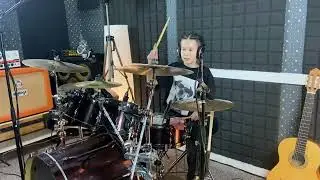Zaharova Nastya  (drum cover Imagine Dragons   -Believer) #drummer  #mobiledrumcover #shortsyoutube
