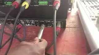 How to connect  many Amplifier   (Mixer to Equaliser to Crossover to Amplifier