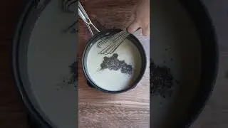 Old Fashioned Southern White Gravy