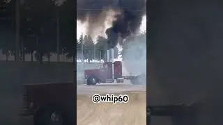 Burnouts in a peterbilt #shorts