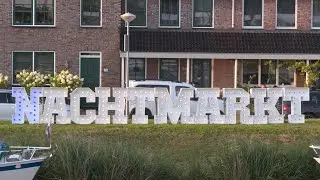 Nachtmarkt in Kolhorn trekt opnieuw grote menigte