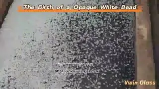 The Birth of a Opaque White Bead！ @vwinglas ​