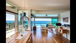 Elevated Beach House in Currumbin, Queensland, Australia