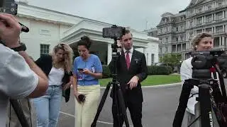 Waiting for Zelensky at the White House