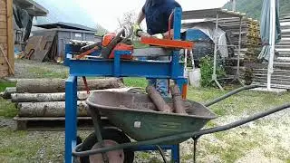 Cavalletto per motosega