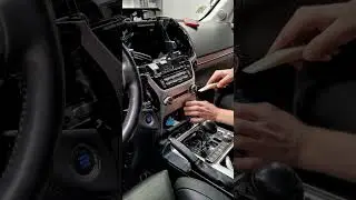 Установка видеоинтерфейса #Андроид в Land Cruiser 200 2017 #LandCruiser200 #автозвук
