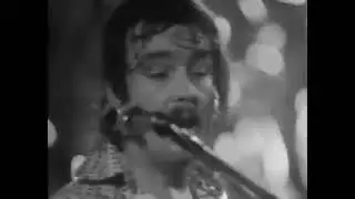 Ashton, Gardner & Dyke  - ''See the Sun in Eyes ''Live on TV 1971.