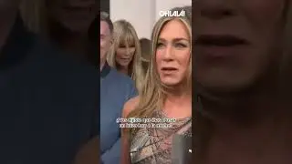 &iquest;#JenniferAniston critic&oacute; a #AdamSandler por su #look en la premiere de su nueva peli? 😂