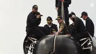 S.M. el Rey embarca en el submarino “Isaac Peral” S-81