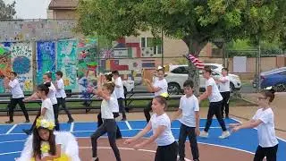 Armenian Kids are performing at Elementary school in Los Angeles.  June 2022