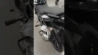 Pulsar 125 🔥 Black and Silver Colour 2025 Model 🔥 #ennasolla #pulsar125 #shorts #explore #125