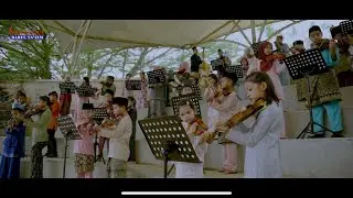 SUASANA RIANG DIHARI RAYA