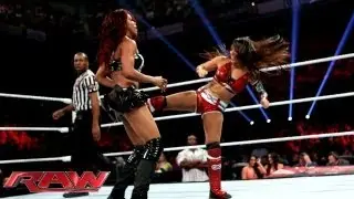 Кейтлин и Лейла против Алисии Фокс и Эй Джей Ли: Raw, 8 июля 2013 г.