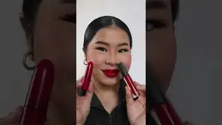 Mac&rsquo;s Ruby Woo comes in a Lip Glass? 😱