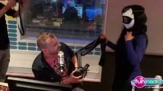 L'équipe de la Libre Antenne de Karel a fait une grosse surprise a Jeff pour son anniversaire