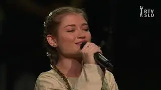 MICIKA V P&Uuml;NGRADI ROUŽ'CE BERE - Stef&aacute;nia Dr&aacute;vecz & Dani Kolarič